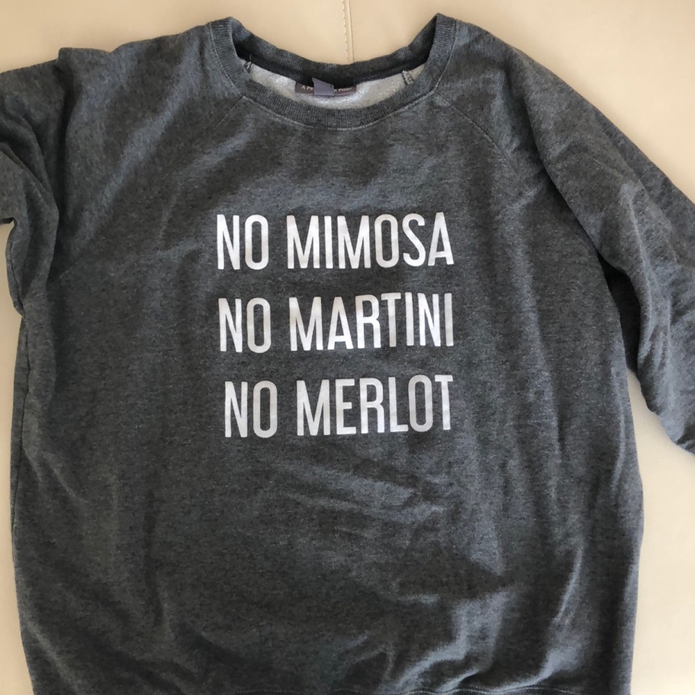 Maternity sweatshirt. Pea in the Pod brand.